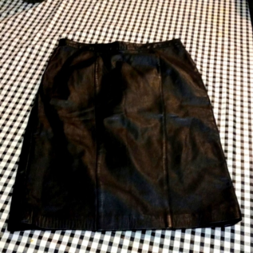 LEATHER SKIRT